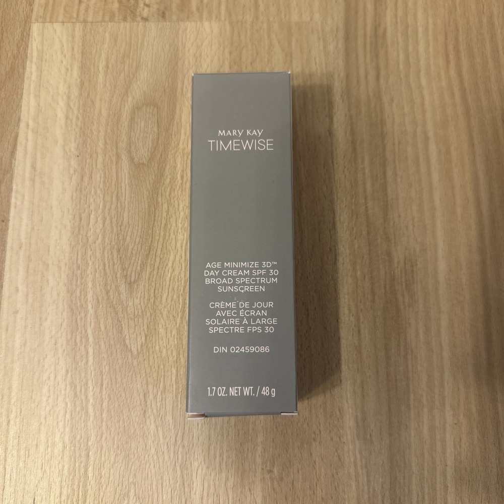 Mary Kay Timewise Age Minimize 3D Day Cream SPF 30 Broad Spectrum Normal Dry EXP